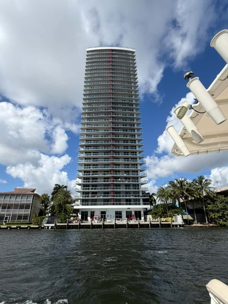 whatsapp image 2025 10 24 at 12.33.24 e6373a4b